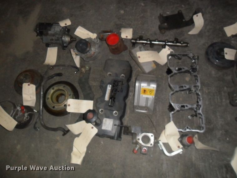 image for item DI9019 Komatsu S8A4D107E engine block and parts