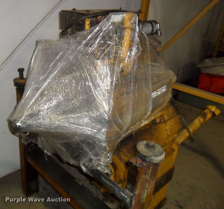 image for item DI9023 Komatsu WA500-3 wheel loader transmission and drop box