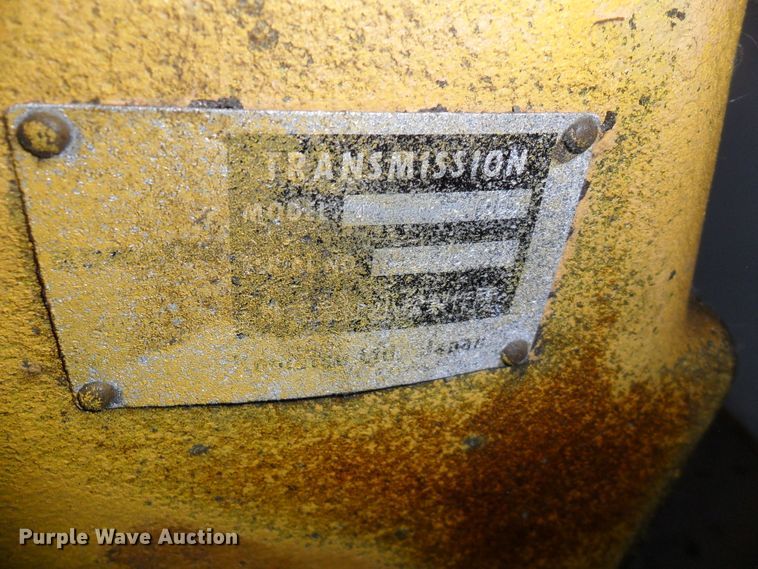 image for item DI9023 Komatsu WA500-3 wheel loader transmission and drop box