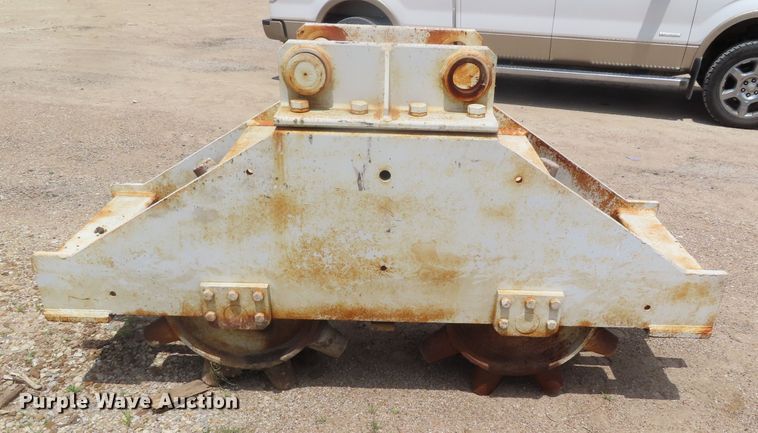 image for item DW9301 Excavator trench compactor