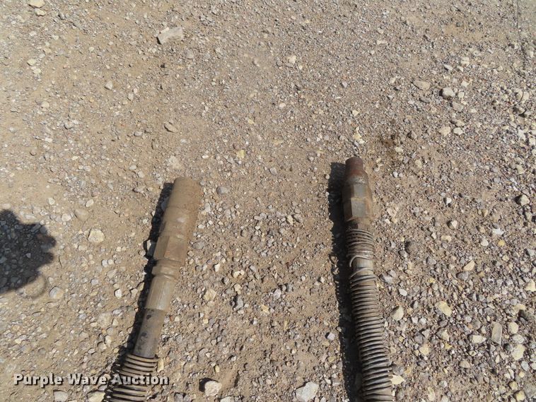 image for item DW9311 Caterpillar plate compactor