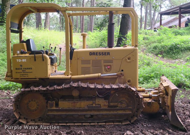 image for item EA9257 1975 Dresser TD-8E dozer