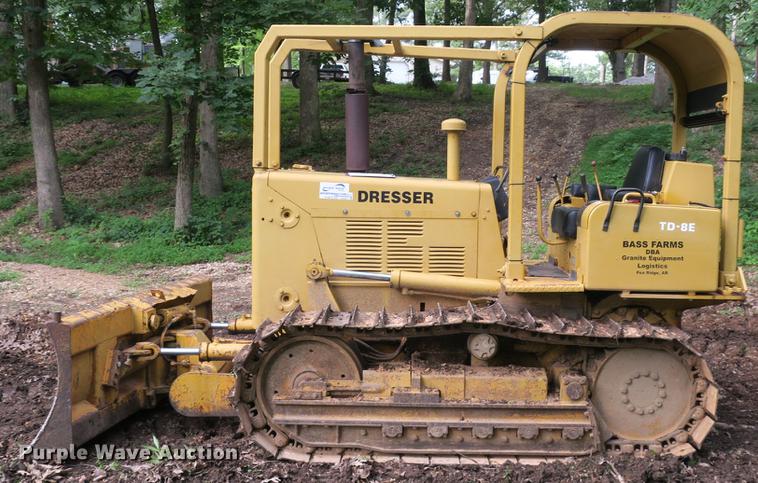image for item EA9257 1975 Dresser TD-8E dozer