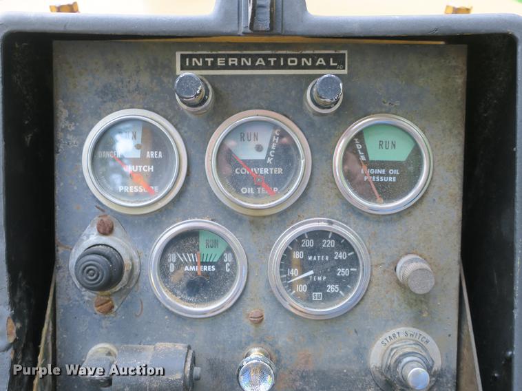 image for item EA9257 1975 Dresser TD-8E dozer