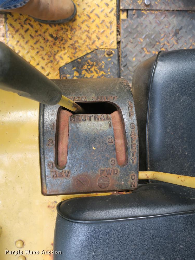 image for item EA9257 1975 Dresser TD-8E dozer