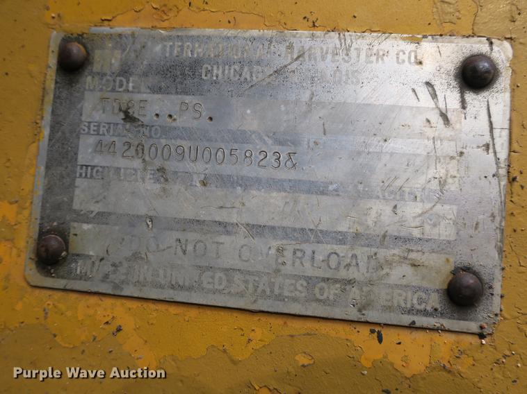 image for item EA9257 1975 Dresser TD-8E dozer