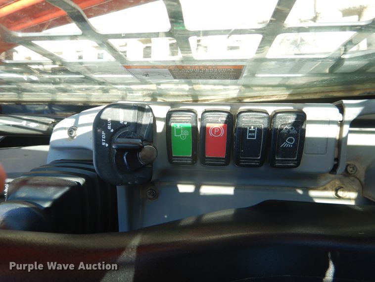 image for item ED9345 2013 Kubota SVL75 skid steer