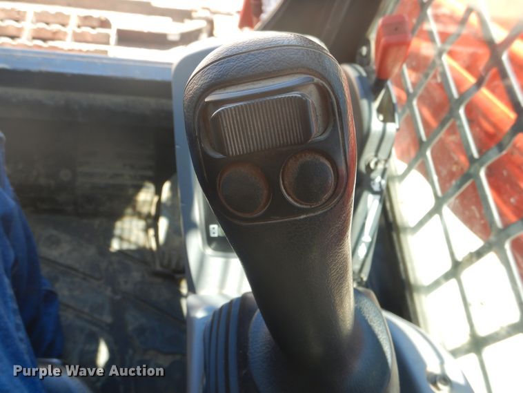 image for item ED9345 2013 Kubota SVL75 skid steer