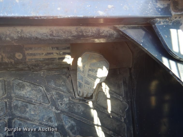 image for item ED9345 2013 Kubota SVL75 skid steer