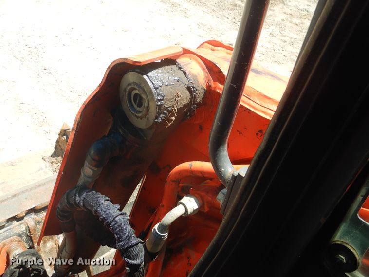 image for item ED9345 2013 Kubota SVL75 skid steer