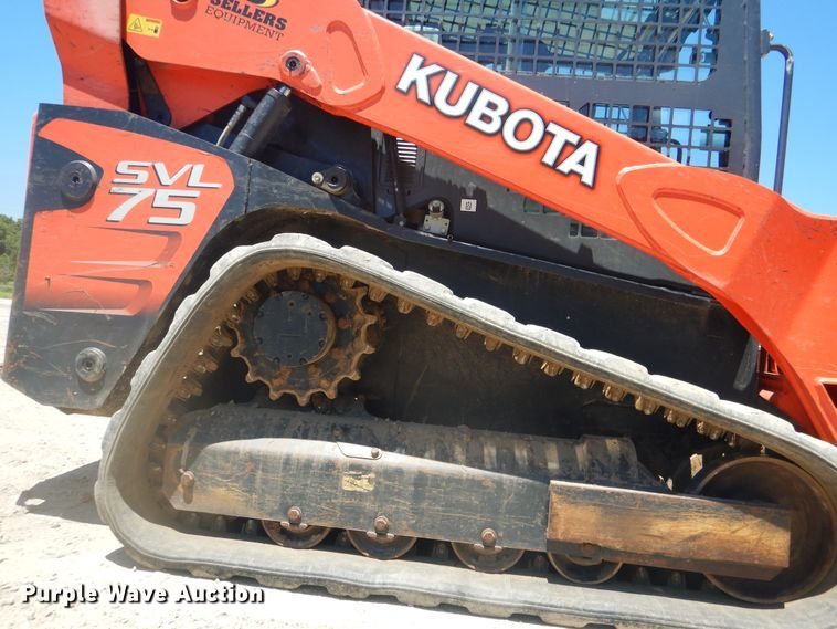 image for item ED9345 2013 Kubota SVL75 skid steer