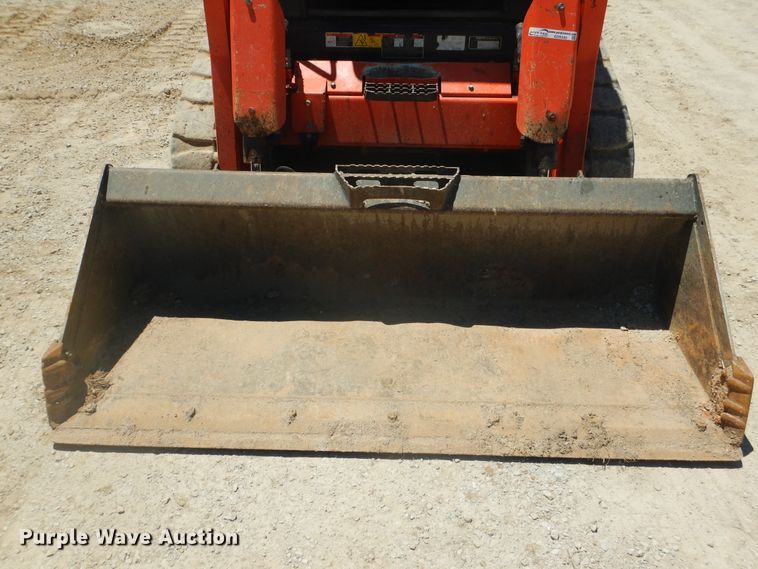 image for item ED9345 2013 Kubota SVL75 skid steer