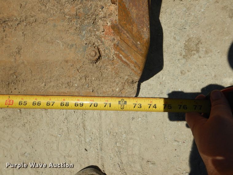 image for item ED9345 2013 Kubota SVL75 skid steer