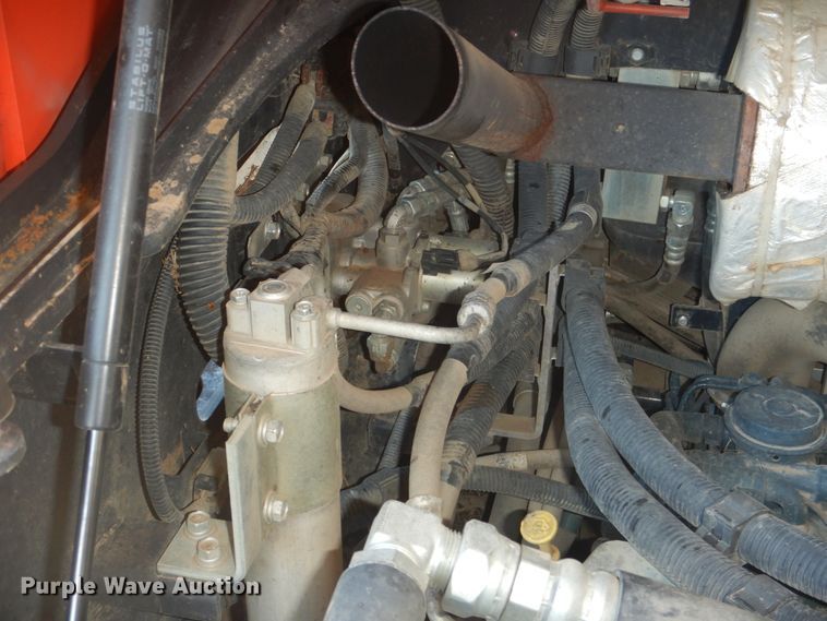 image for item ED9345 2013 Kubota SVL75 skid steer