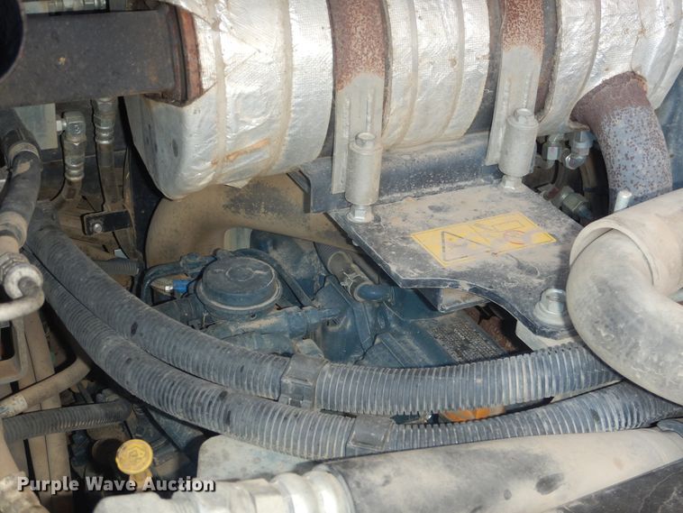 image for item ED9345 2013 Kubota SVL75 skid steer