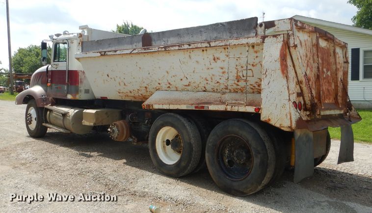 image for item ED9350 1990 International 9400 dump truck