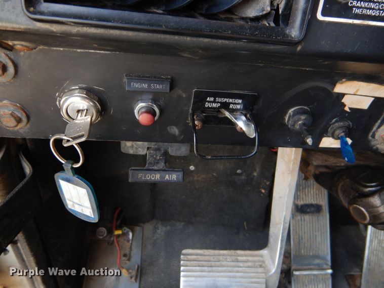 image for item ED9350 1990 International 9400 dump truck