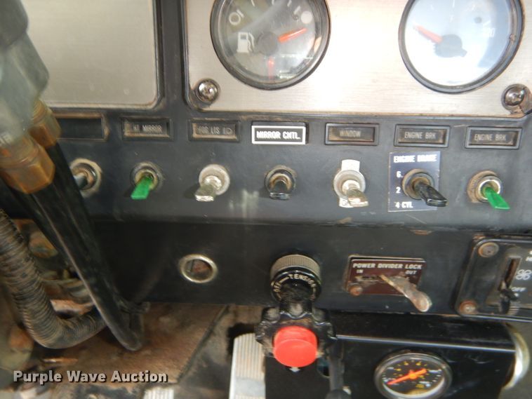 image for item ED9350 1990 International 9400 dump truck