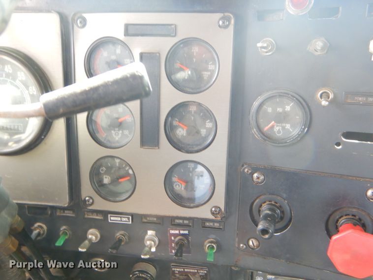 image for item ED9350 1990 International 9400 dump truck