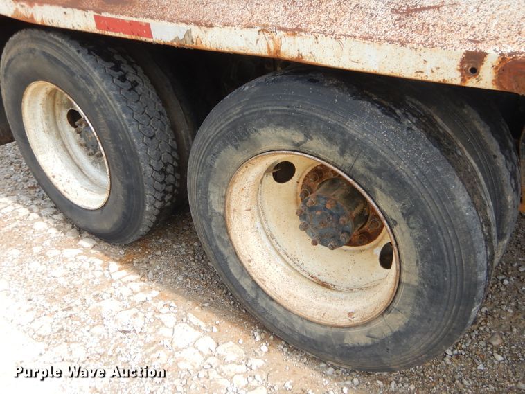 image for item ED9350 1990 International 9400 dump truck