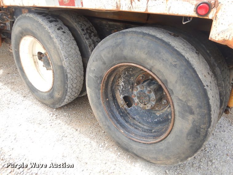 image for item ED9350 1990 International 9400 dump truck