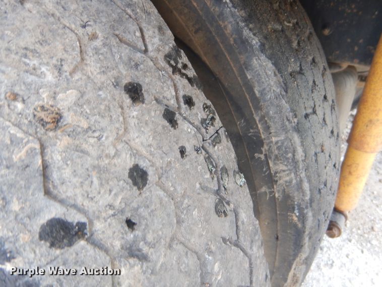 image for item ED9350 1990 International 9400 dump truck