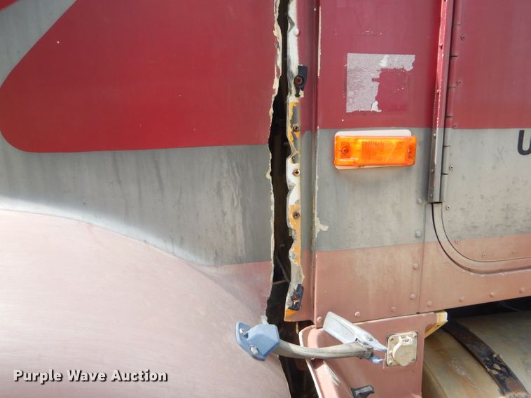 image for item ED9350 1990 International 9400 dump truck