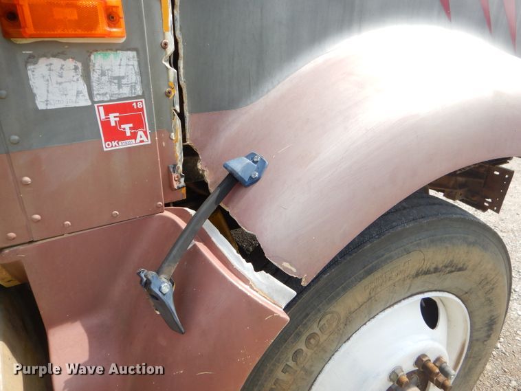 image for item ED9350 1990 International 9400 dump truck