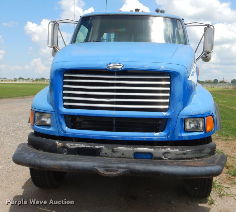 image for item ED9417 1999 Sterling L-Line mixing plant truck