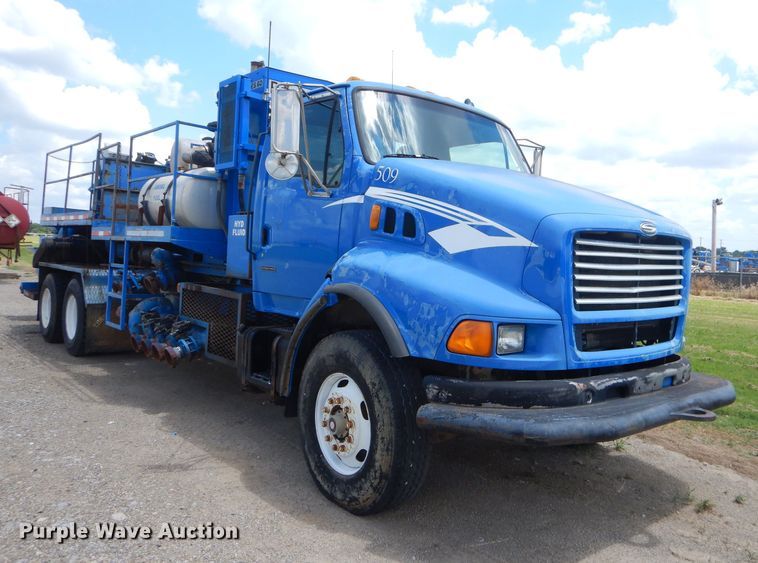 image for item ED9417 1999 Sterling L-Line mixing plant truck