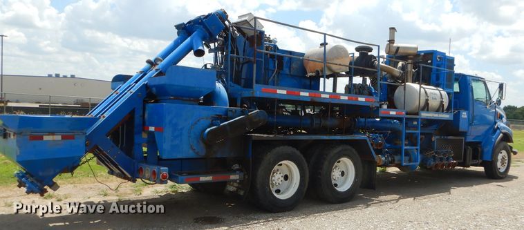 image for item ED9417 1999 Sterling L-Line mixing plant truck