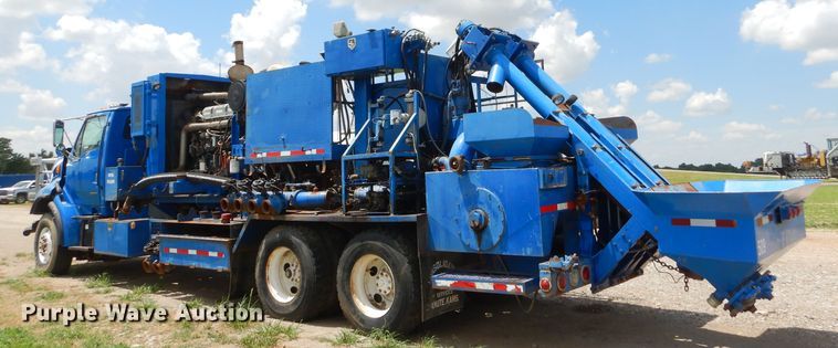 image for item ED9417 1999 Sterling L-Line mixing plant truck
