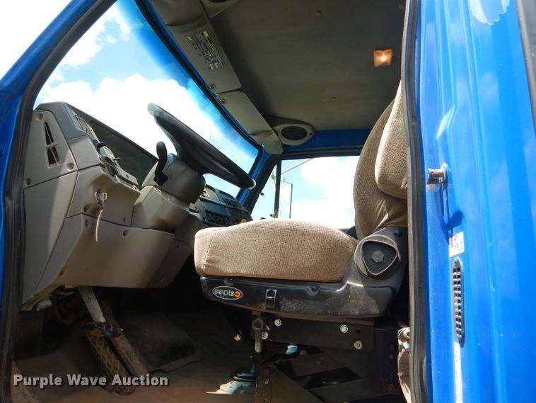 image for item ED9417 1999 Sterling L-Line mixing plant truck