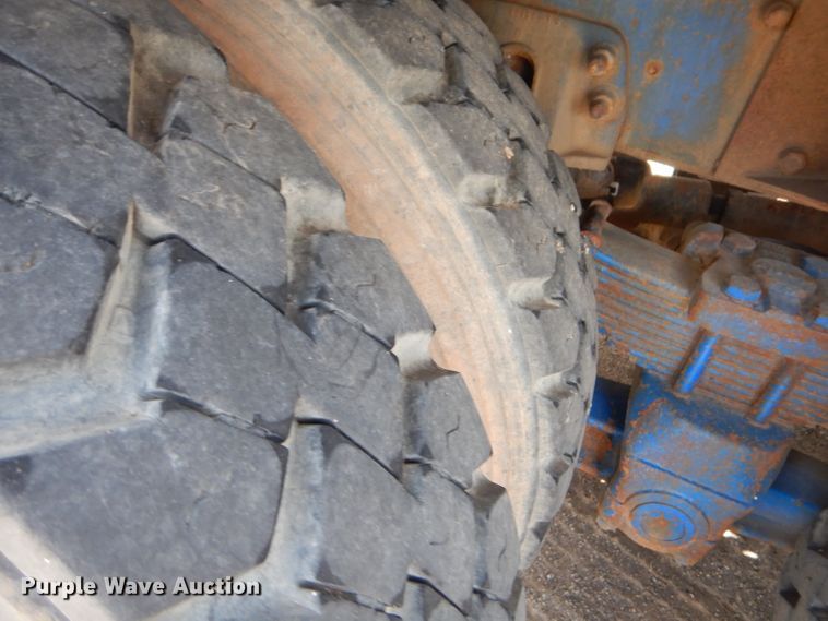 image for item ED9417 1999 Sterling L-Line mixing plant truck