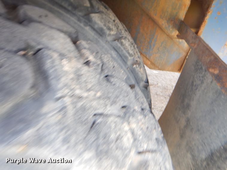 image for item ED9417 1999 Sterling L-Line mixing plant truck