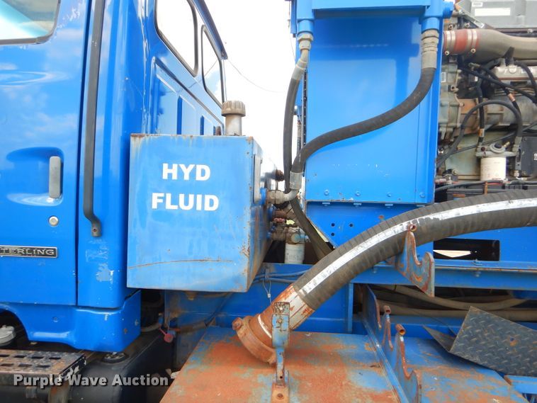 image for item ED9417 1999 Sterling L-Line mixing plant truck