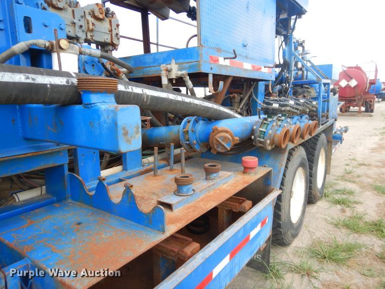 image for item ED9417 1999 Sterling L-Line mixing plant truck