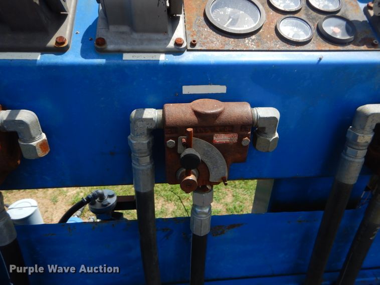 image for item ED9417 1999 Sterling L-Line mixing plant truck