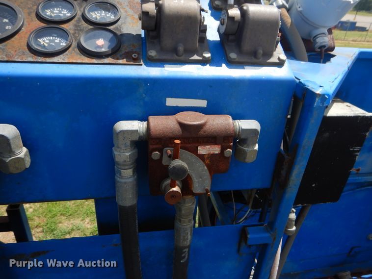 image for item ED9417 1999 Sterling L-Line mixing plant truck