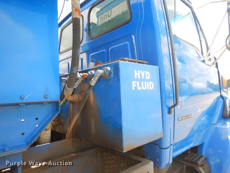 image for item ED9417 1999 Sterling L-Line mixing plant truck