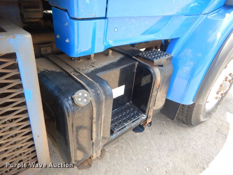 image for item ED9417 1999 Sterling L-Line mixing plant truck