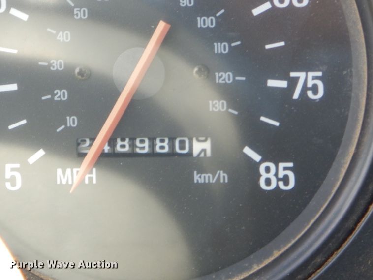 image for item ED9418 2000 Sterling L-Line mixing plant truck