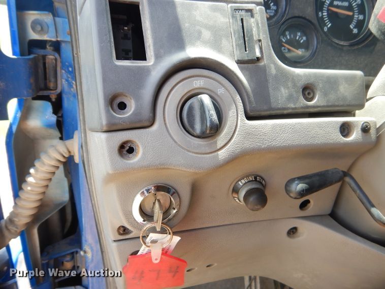 image for item ED9418 2000 Sterling L-Line mixing plant truck