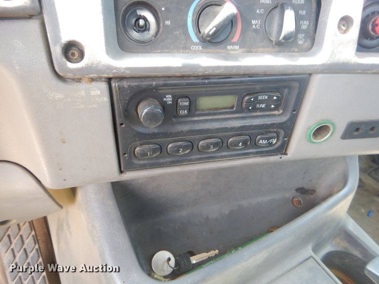 image for item ED9418 2000 Sterling L-Line mixing plant truck