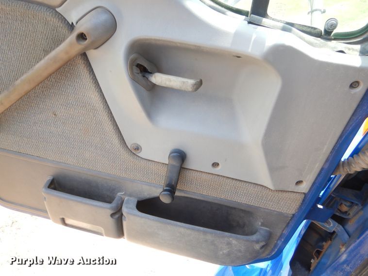 image for item ED9418 2000 Sterling L-Line mixing plant truck