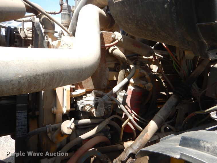 image for item ED9418 2000 Sterling L-Line mixing plant truck