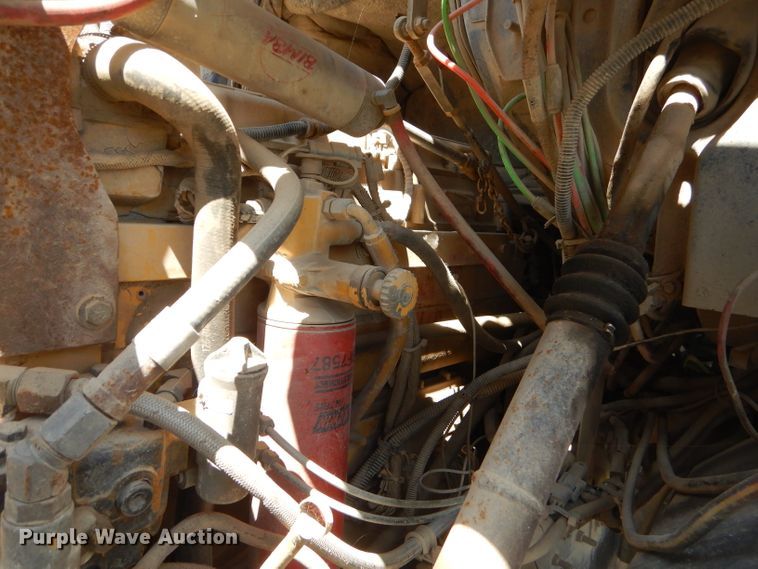 image for item ED9418 2000 Sterling L-Line mixing plant truck