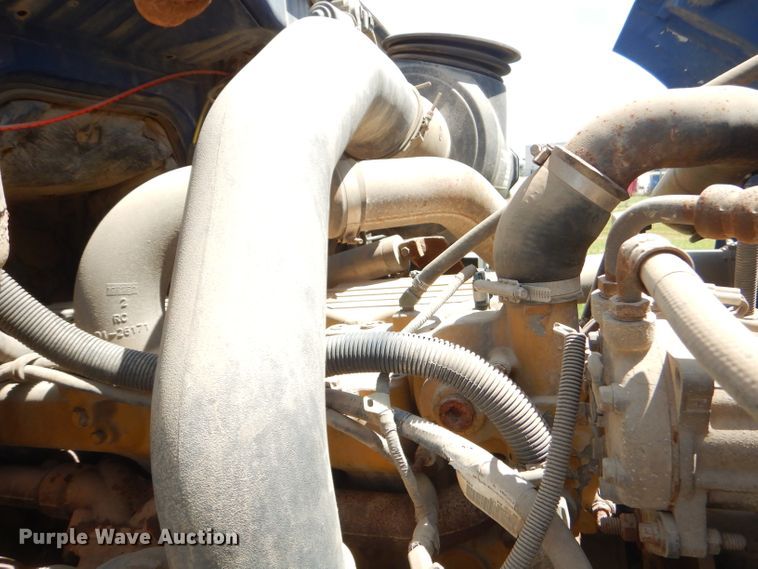 image for item ED9418 2000 Sterling L-Line mixing plant truck