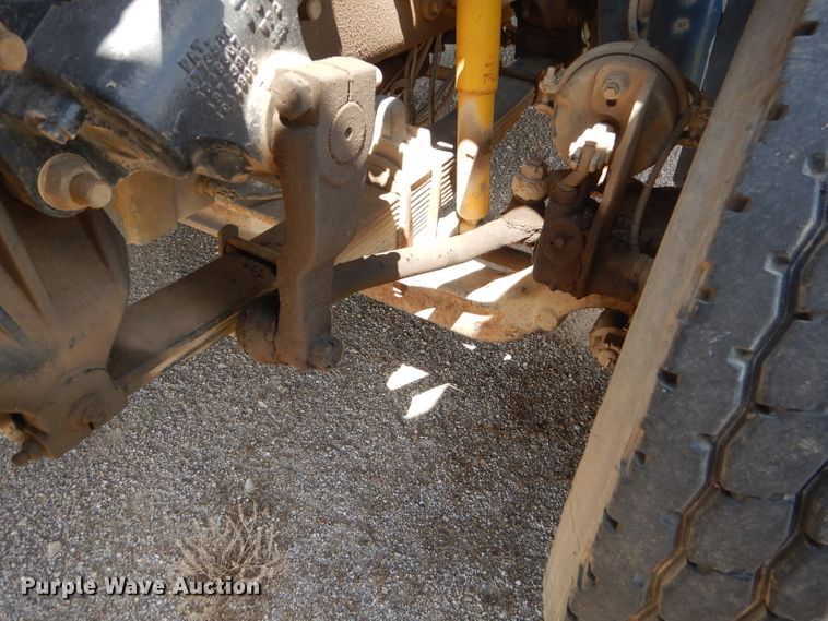 image for item ED9418 2000 Sterling L-Line mixing plant truck