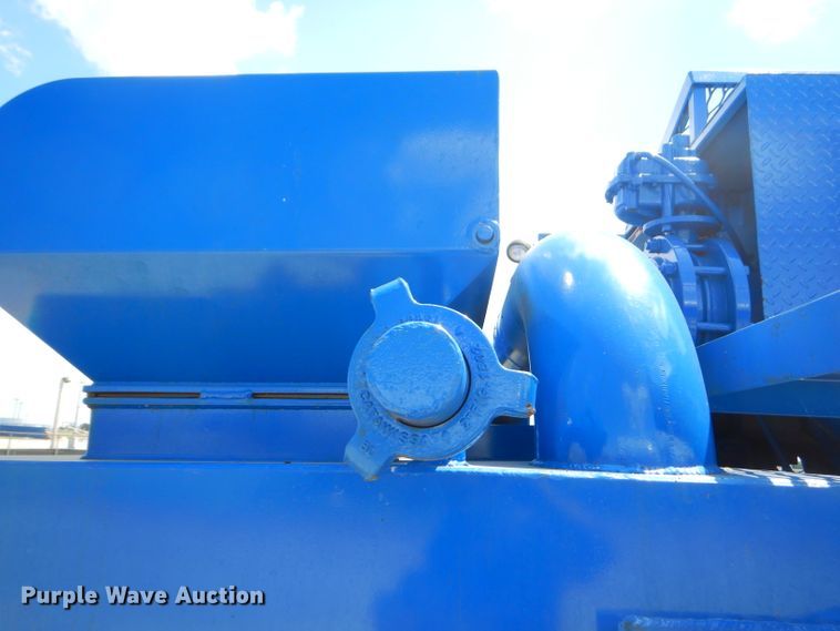 image for item ED9418 2000 Sterling L-Line mixing plant truck